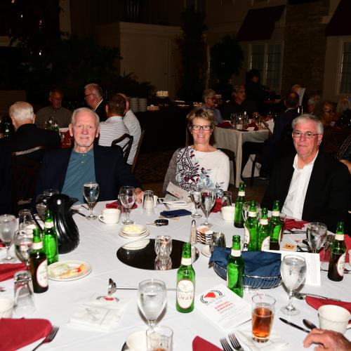 Banquet table